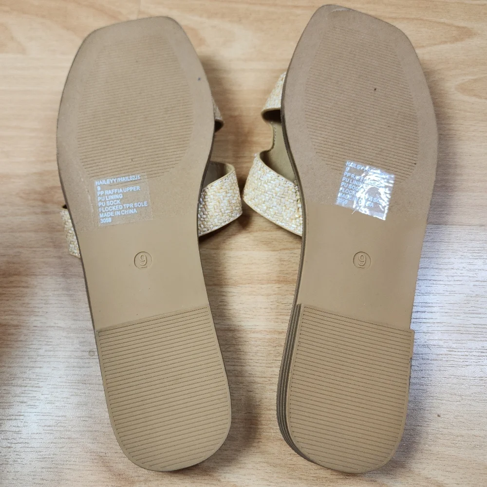 Steve Madden‎ / Madden Girl Hailey Raffia Beige Slide On Flat Sandals Size 9
